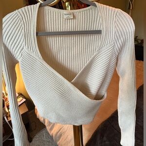 Abercrombie Wrap Sweater Ivory Size Medium